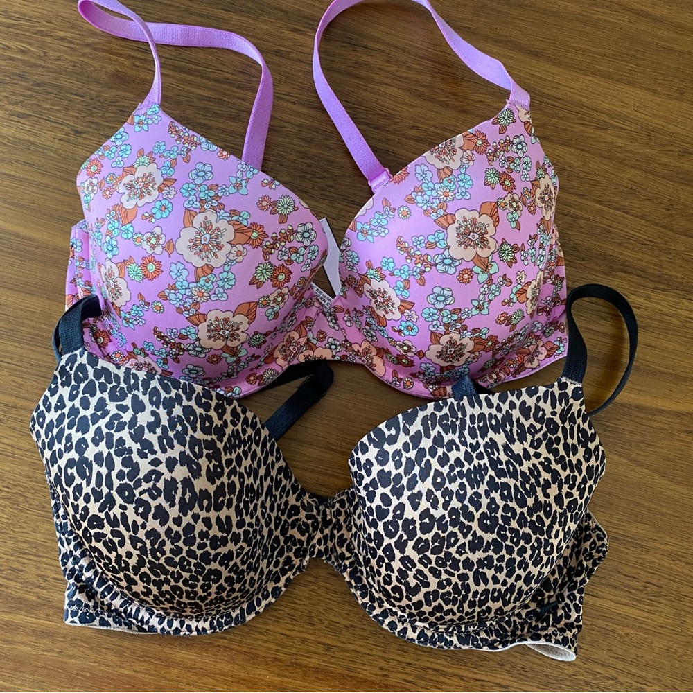 VICTORIA’S SECRET Lot of 2 Sexy Tee Lightly Lighted Demi Bras 34D